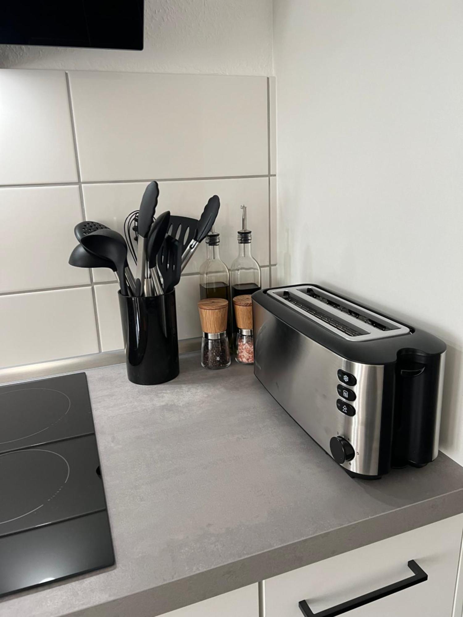 Design Am Rhein - Traumlage Rheinufer I Kueche I Oeffentl Parkplaetze Apartamento Bingen am Rhein Quarto foto